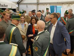 sf sonntag 2025149